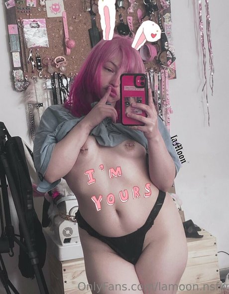 lamoon nsfw 無料のスター 写真
