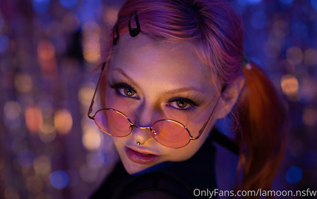 義母オンリーファンズ セクシー裸 写真