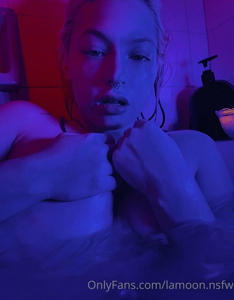 lamoon nsfw 無料のポルノスター 画像