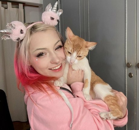 巨乳義母OnlyFans 無料アダルト 写真