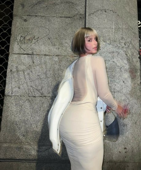 Nathy Peluso アートスター 写真