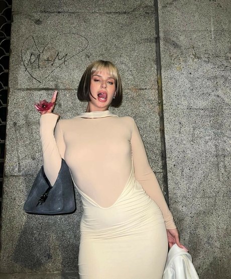 Nathy Peluso セックスポルノスター 写真