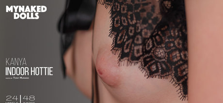 MyNakedDolls ヌードのポルノスター 写真