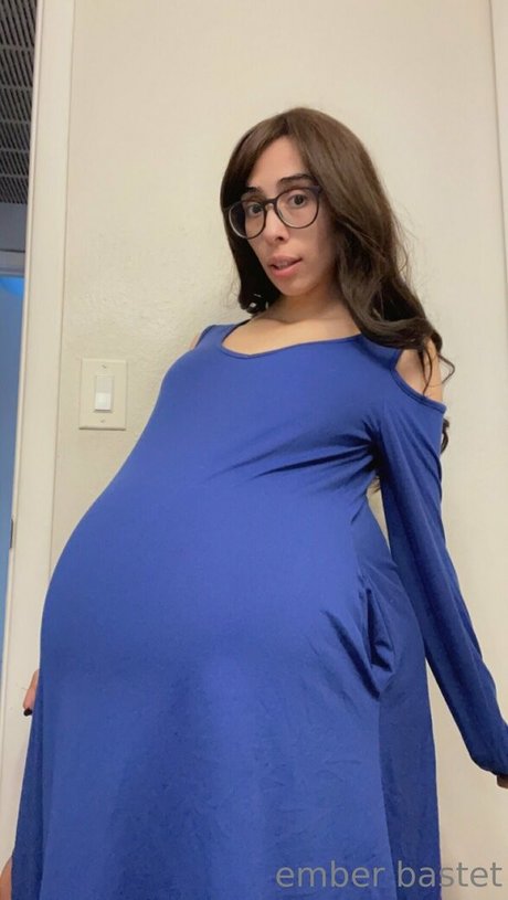 emberbastet トップスター 写真