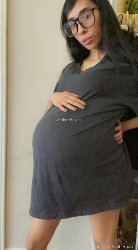 emberbastet 高品質女優 写真