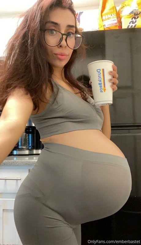 emberbastet ポルノスター 素敵 ギャラリー