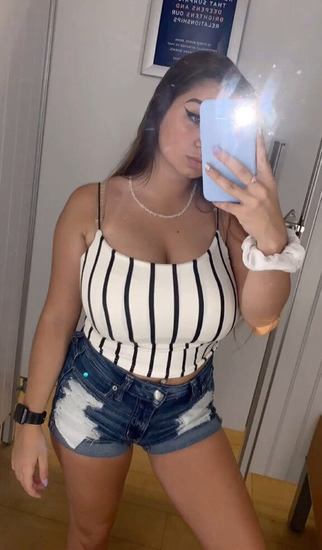 Lauren Risotti アダルトスター 写真