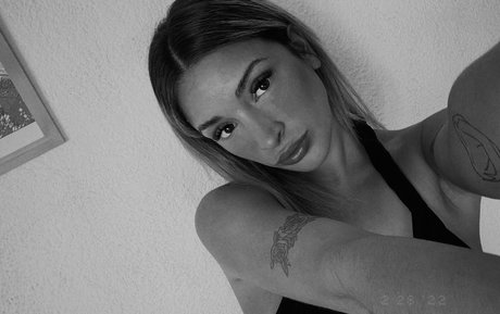 belonly トップモデル ギャラリー