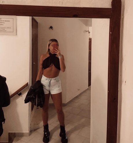 黒人ママオンリーファンズ アートヌード 写真