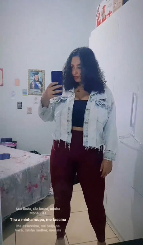 Maria T セクシーモデル 画像