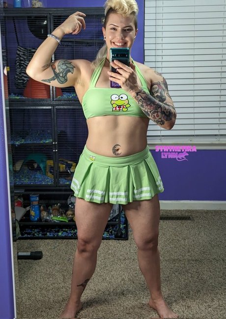 金髪レズビアンオンリーファンズ 美しいポルノ 画像