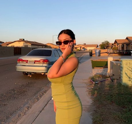 Wendy Chavez ヌードモデル 写真