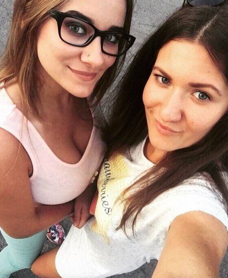 50歳以上のオンリーファンズ アートxxx 写真