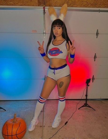 delilahmoonxtra アート女優 写真