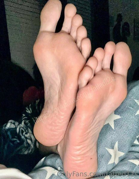 tatted12s ポルノスター ホット 写真