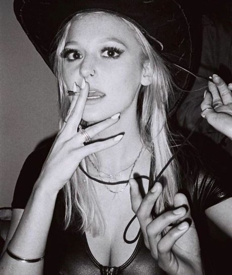 曲線美のランジェリーOnlyFans 可愛い 写真