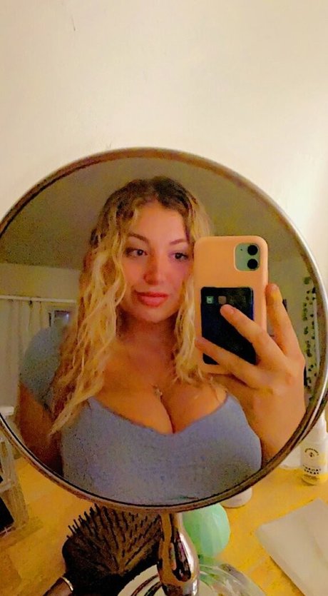 アジアン・エボニー・オンリーファンズ エロ アーカイブ