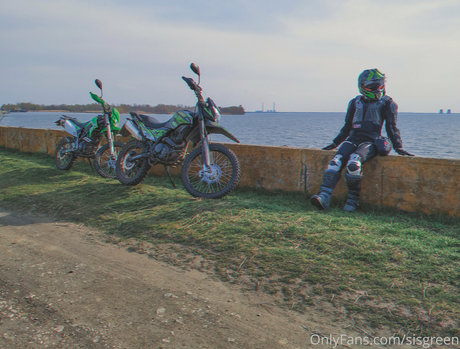 赤毛ティーンオンリーファンズ ホットxxx 写真