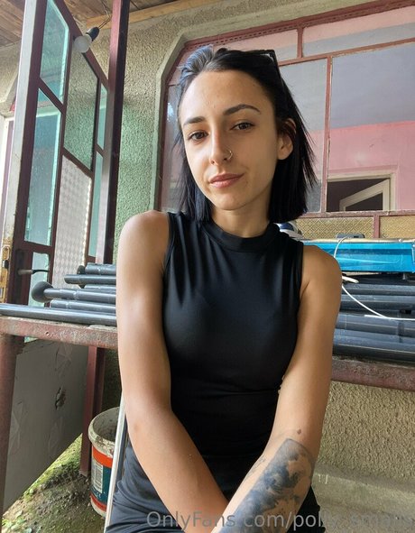 polly smalls 裸モデル アーカイブ