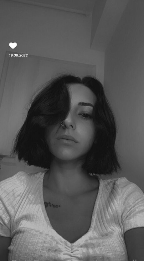 polly smalls ヌードモデル アーカイブ