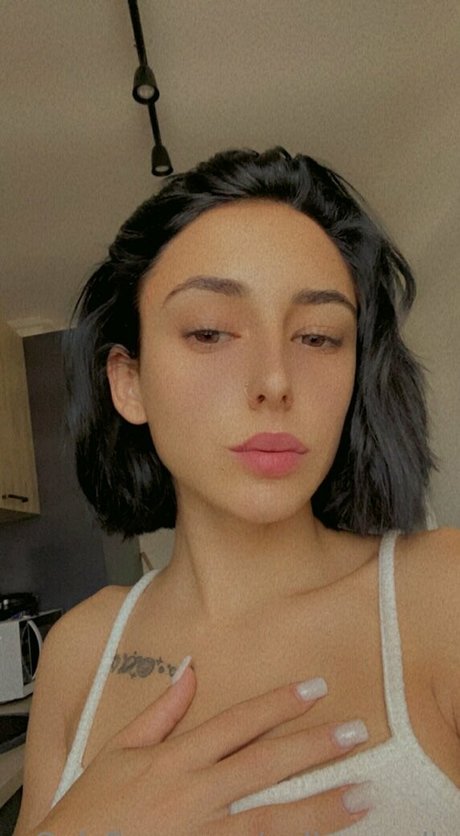 polly smalls モデル 画像