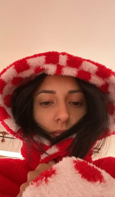 polly smalls ホットなスター ギャラリー