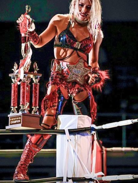 ジンジャートゥインクオンリーファンズ エロチック ギャラリー