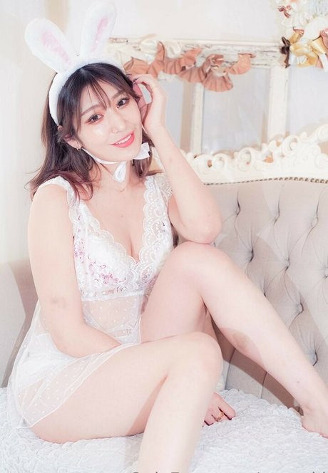 アジア人 ノーPPV オンリーファンズ 無料アダルト 写真