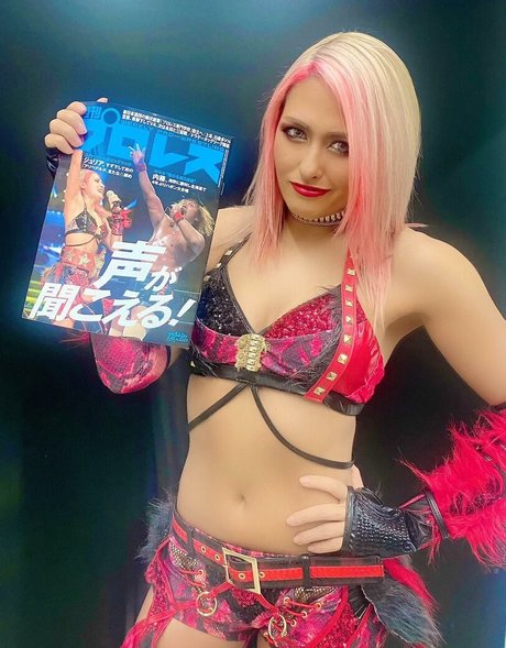 英国のティーンオンリーファン アダルト 写真