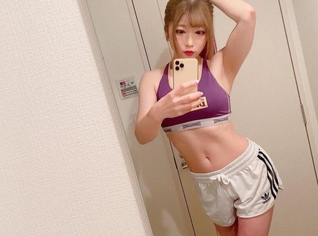 汚れた足オンリーファンズ エロ 写真