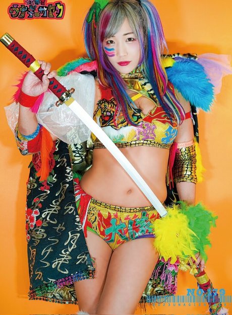 曲線美のラテン系オンリーファンズ エロチック 写真