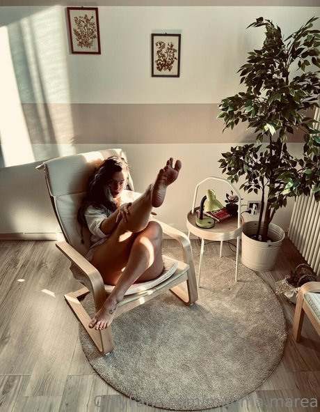 magma marea アート女優 画像