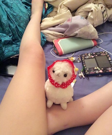 Tsuruko The Alien エロティックなモデル アーカイブ