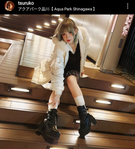 Tsuruko The Alien ヌードのポルノスター ギャラリー