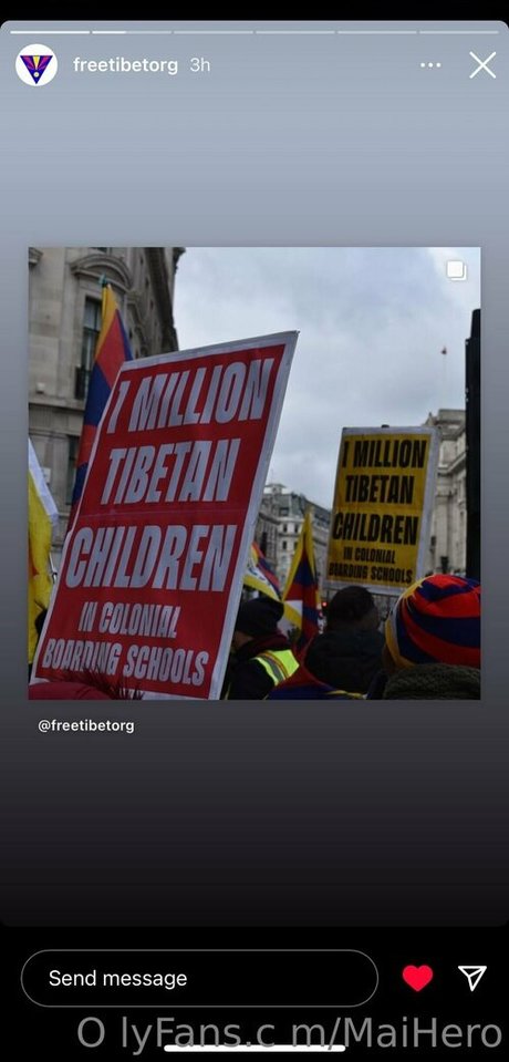 興奮したオンリーファンズ ホット裸 画像