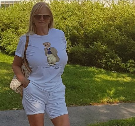 Beata Stanczak ポルノモデル 写真