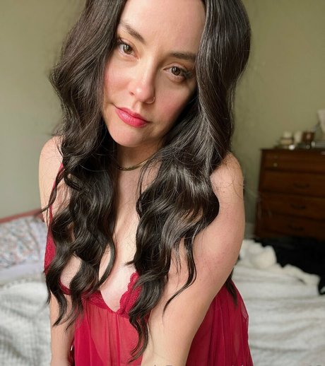 ぽっちゃり 主観視点 OnlyFans エロチック 写真