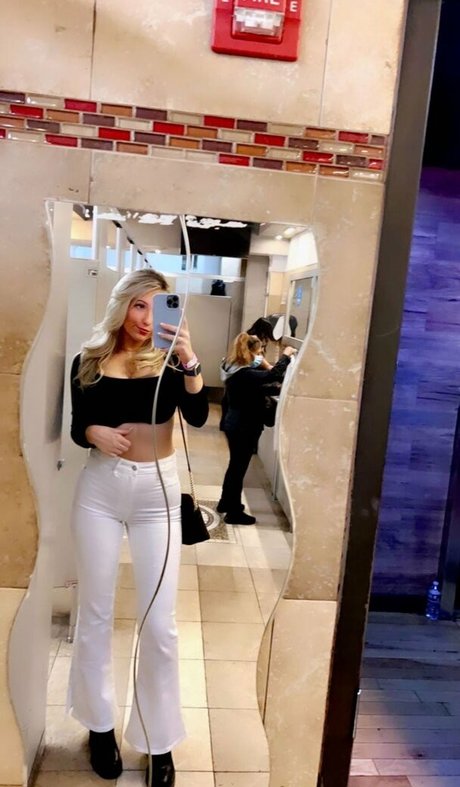 寝取られ足OnlyFans 美しいポルノ 写真