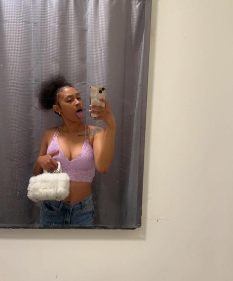 CallmeCoconasty セクシーモデル 画像