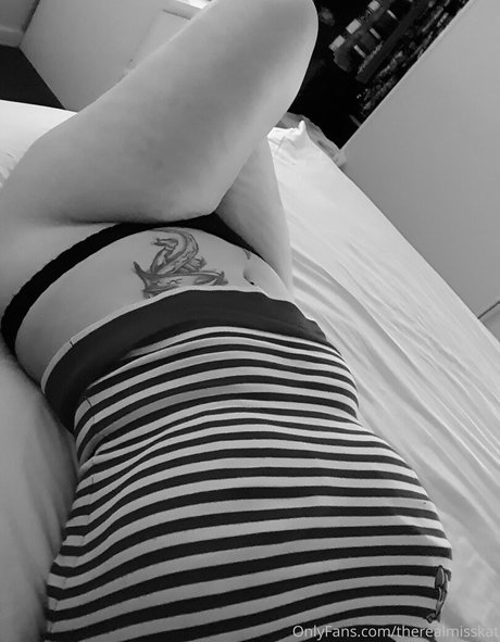 therealmisskat エロティックなスター 写真