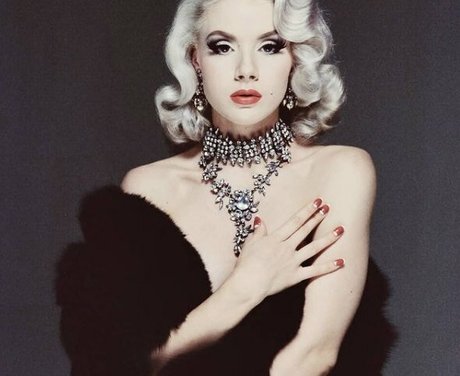 officiallymosh アダルトスター 写真