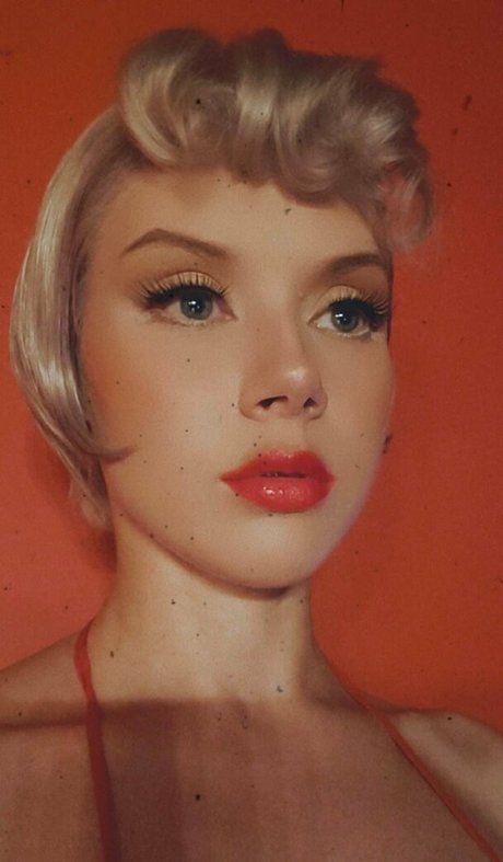 officiallymosh ホットモデル 画像