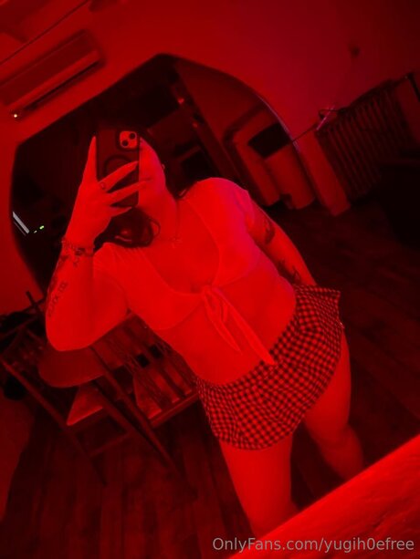 yugih0efree 独占女優 写真