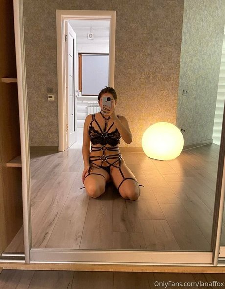 大きなお尻と巨乳のオンリーファンズ ホットヌード 写真