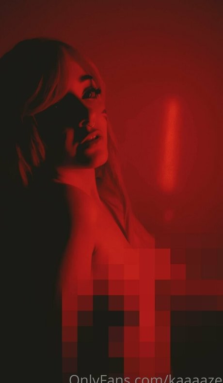 kaaaaze ポルノスター アダルト 写真