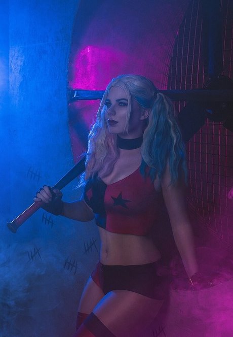 Anastasya Zelenova セックスモデル 写真