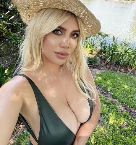 アナル熟女OnlyFans 可愛い 画像