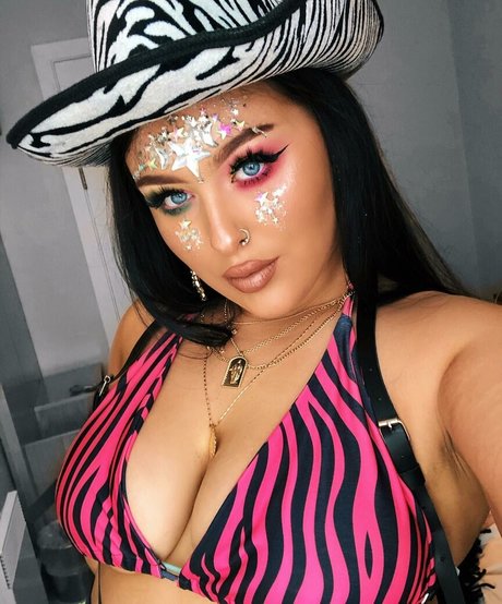 Holly Marston 美しい女優 ギャラリー