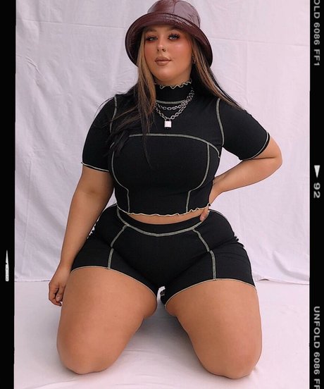 アラブのフェラチオOnlyFans 美しいヌード 写真