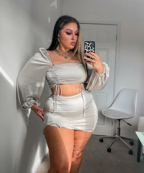 Holly Marston 最高のモデル 写真